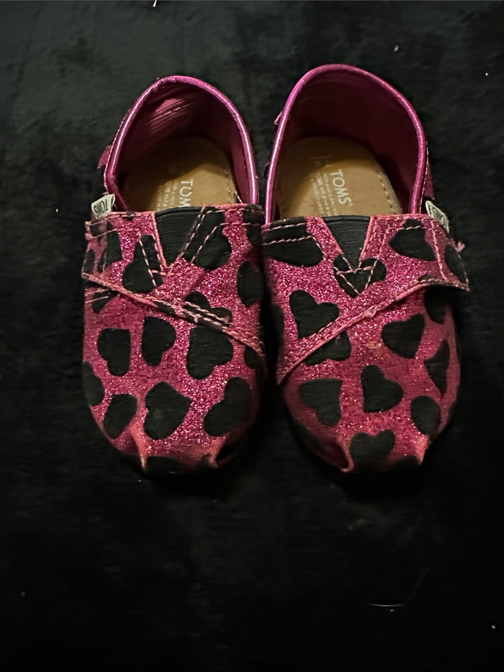 Toms Kids Glitter Heart Slip-Ons in Pink and Black